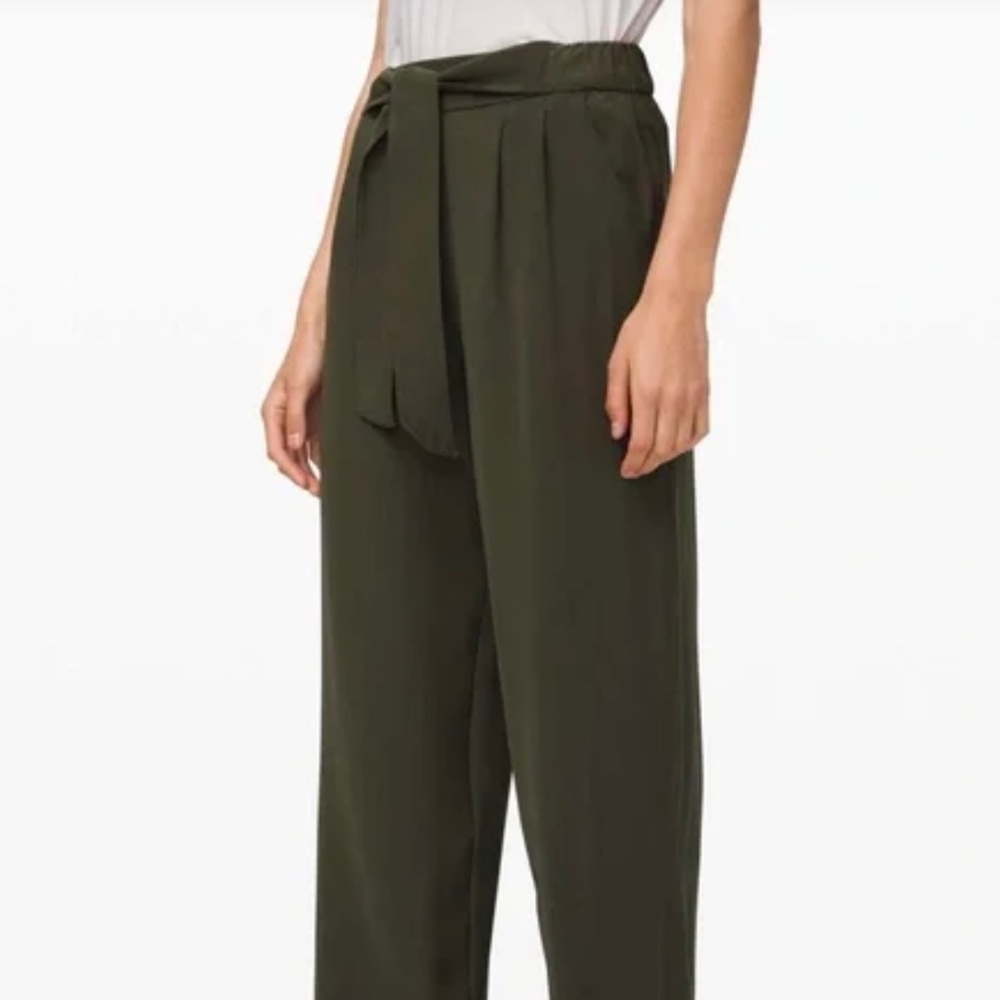 Lululemon Noir Wide leg Pants in Dark Olive